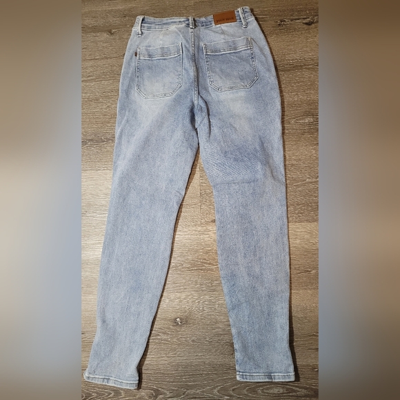 Judy Blue Jogger Jeans With Draw String Light Wash  9 / 29 - Picture 4 of 6